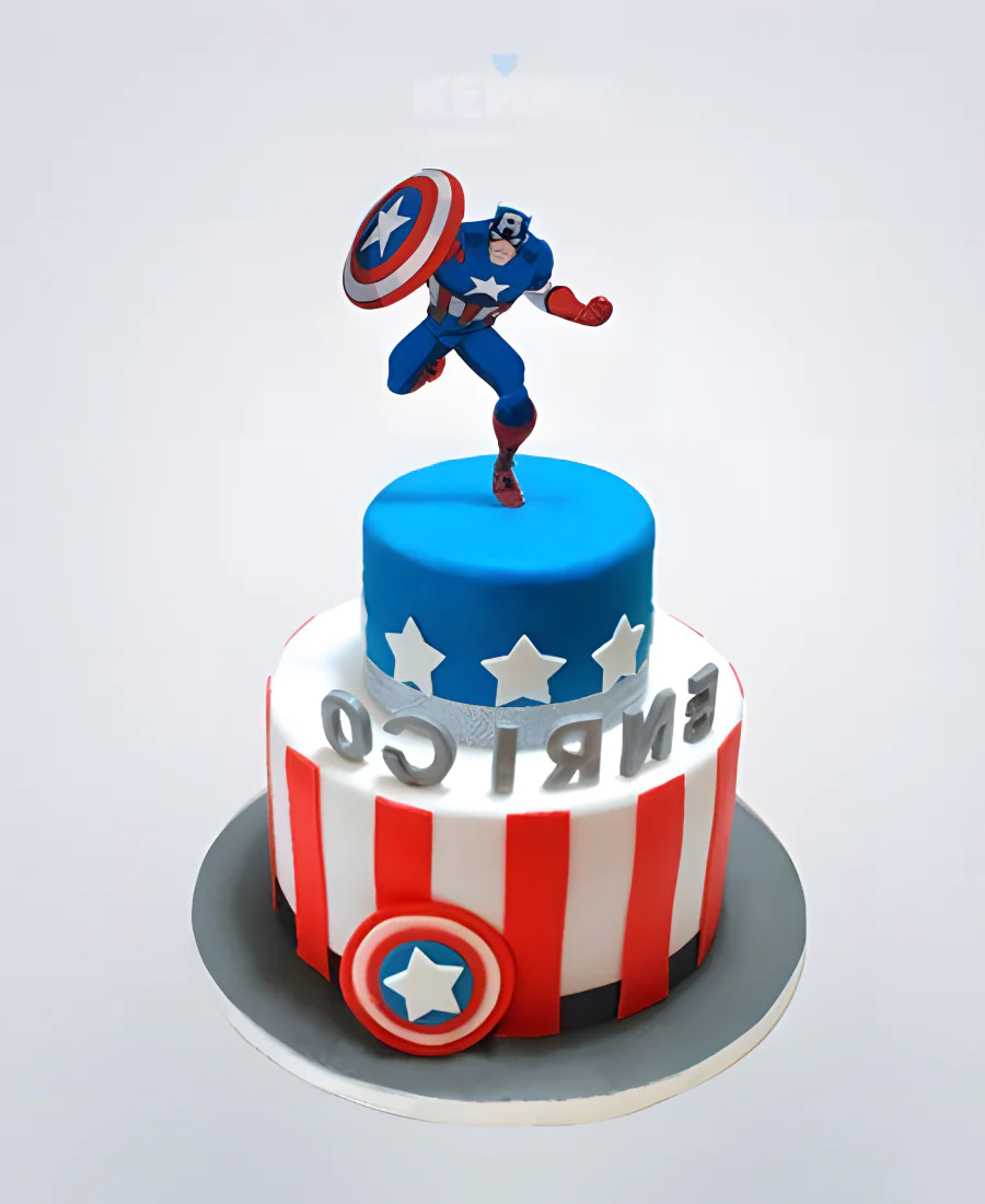 Торт с фигуркой капитана америки и надписью Фото