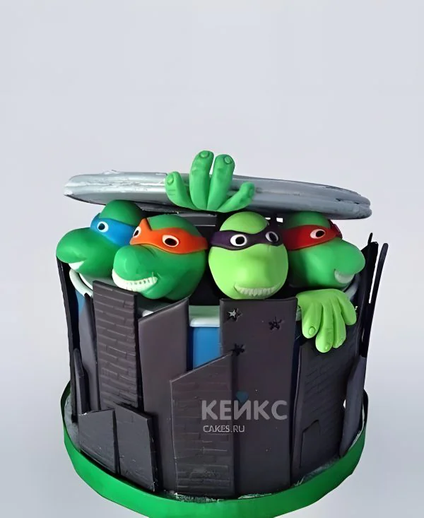 Торт с черепашками ниндзя в канализационном люке Фото