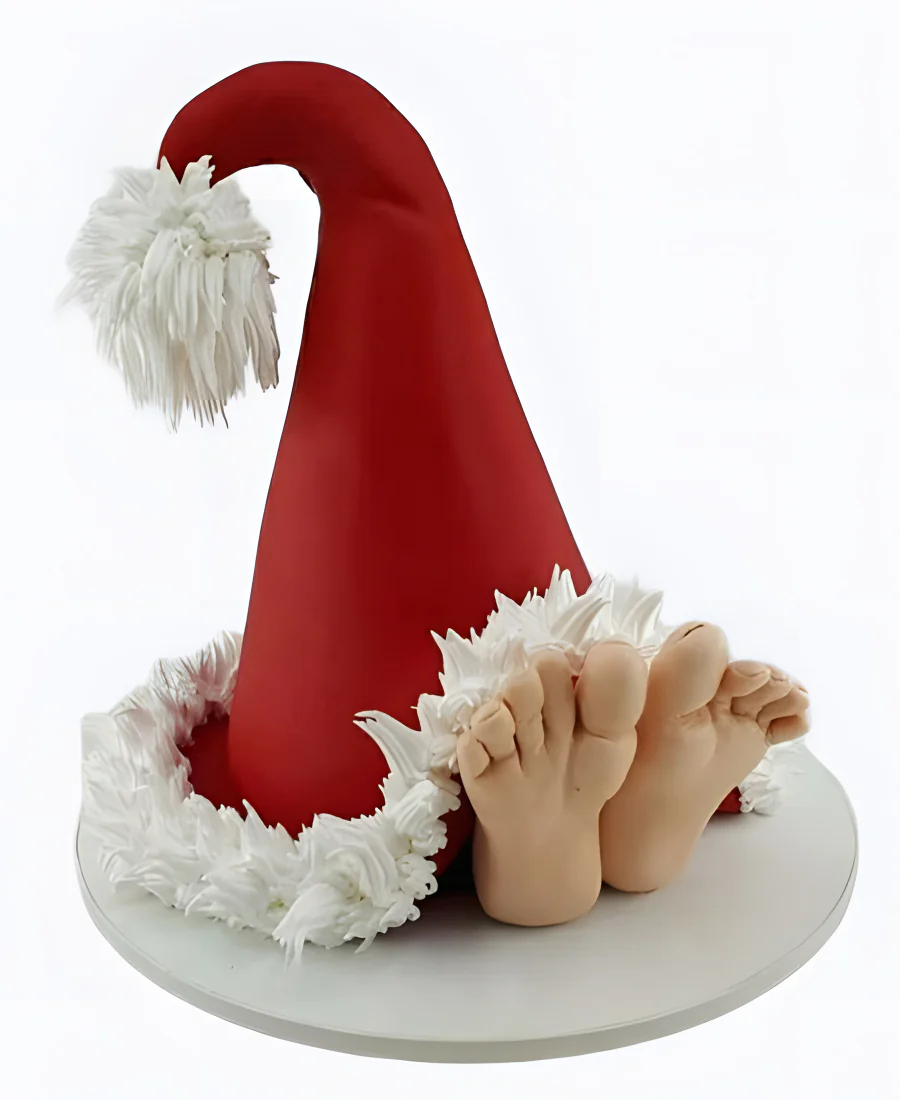 Торт Шапка Санты с ножками Фото