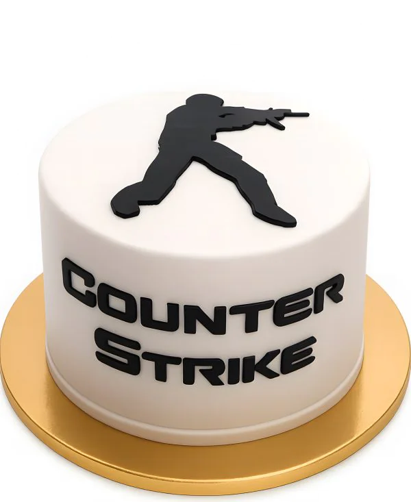 Белый торт с символикой компьютерной игры Фото