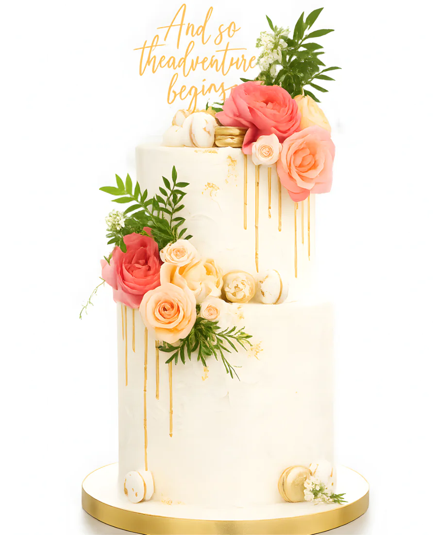 Двухъярусный свадебный торт без мастики с зеленью и топпером Фото