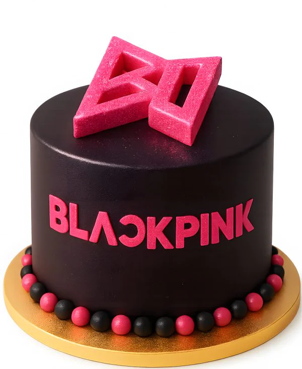 Черно-розовый торт с символикой Blackpink Фото