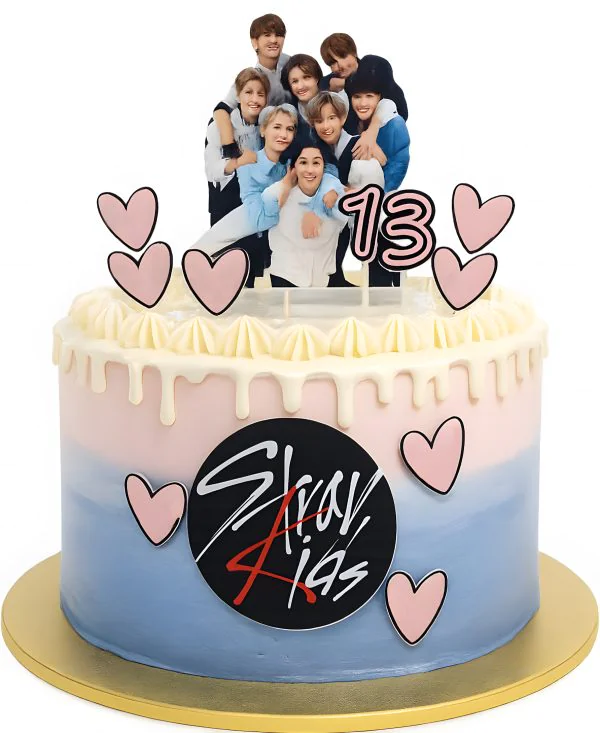 Торт с сердечками по Stray Kids Фото