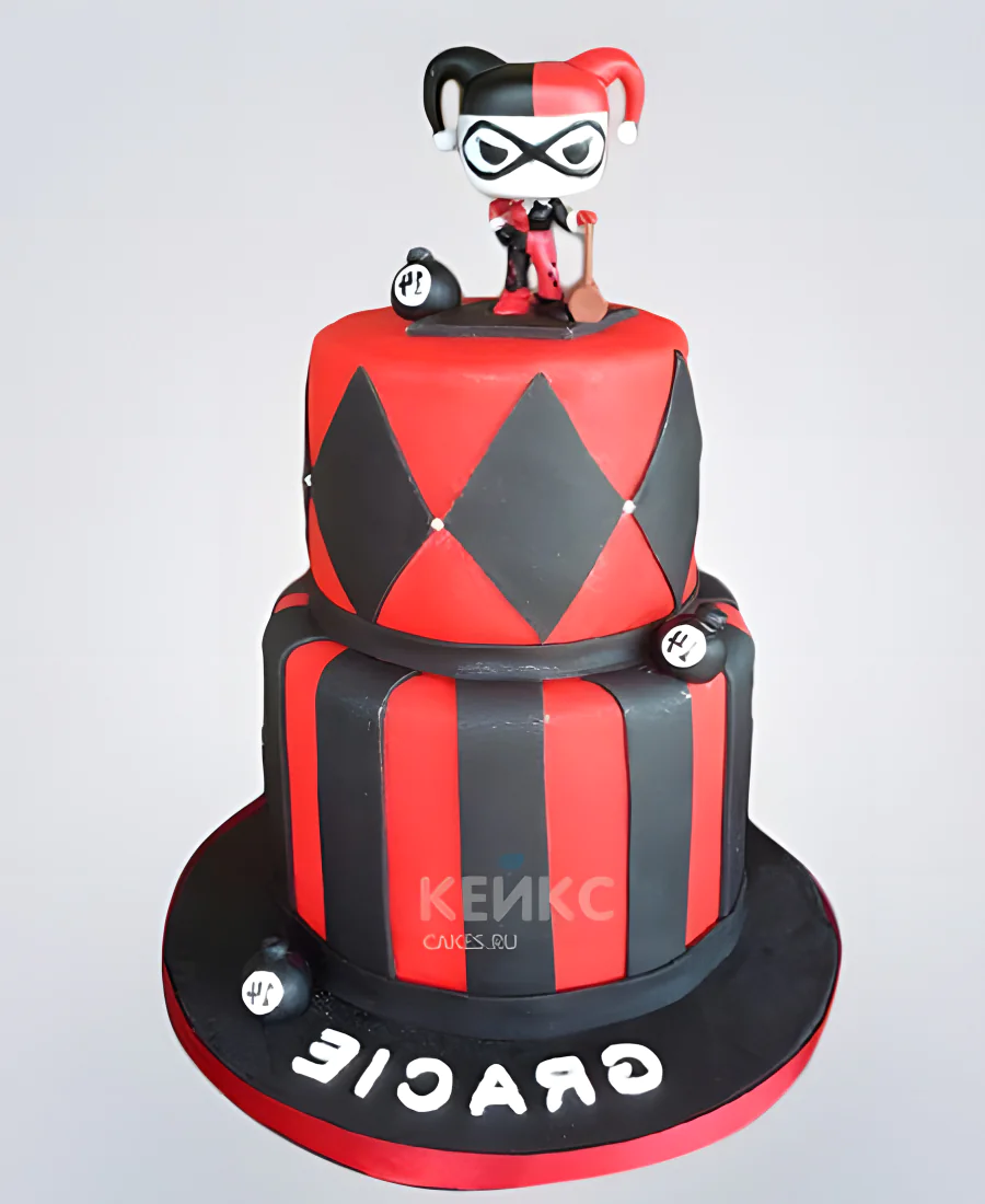 Торт с фигуркой Харли Квинн Фото