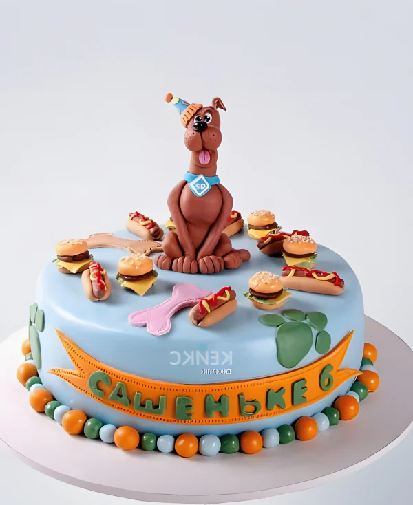 Торт Скуби-ду с хот-догами и бургерами Фото