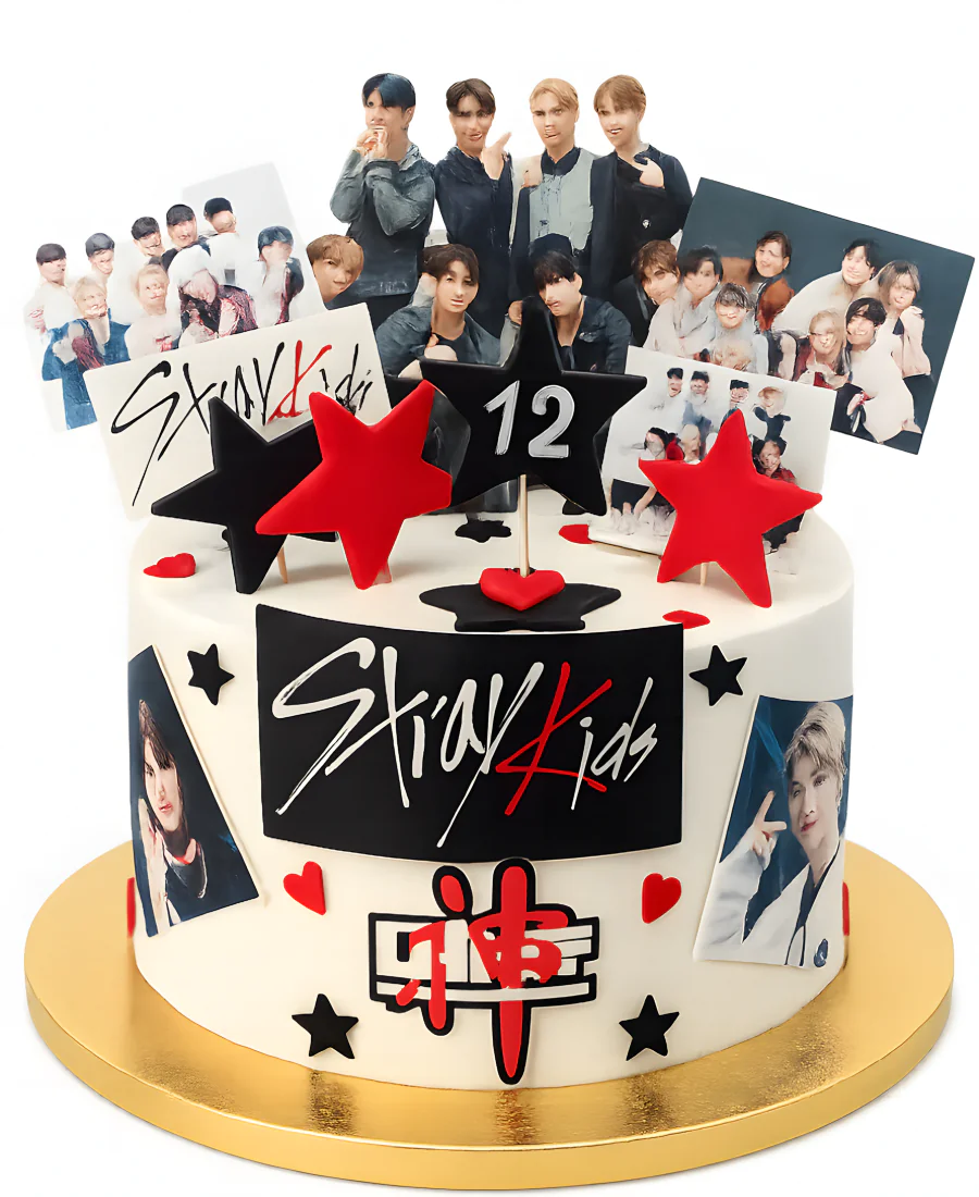 Торт с символикой группы Stray Kids Фото