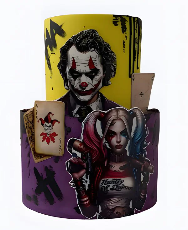 Двухъярусный торт с Джокером Фото