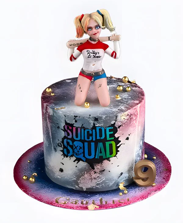 Торт с фигуркой Харли Квин Фото