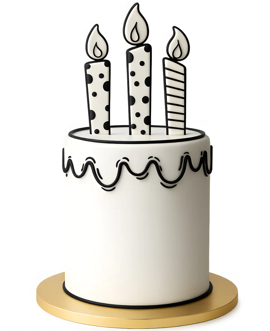 Белый торт со свечками из комиксов Фото