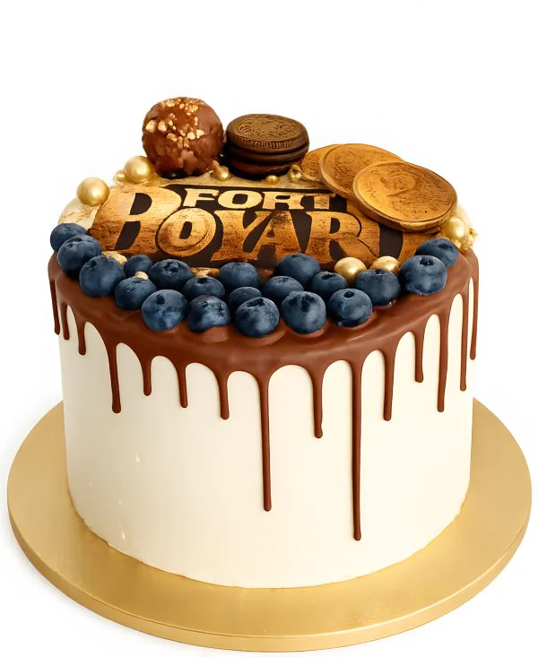 Торт с шоколадными подтеками и ягодами Фото