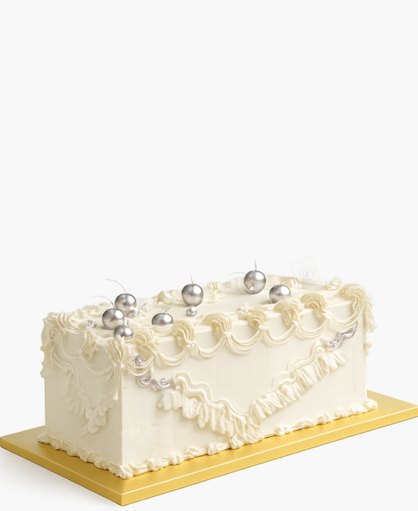 Свадебный кремовый торт с шарами Фото