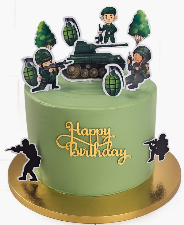 Торт с акриловым топпером и солдатиками Фото