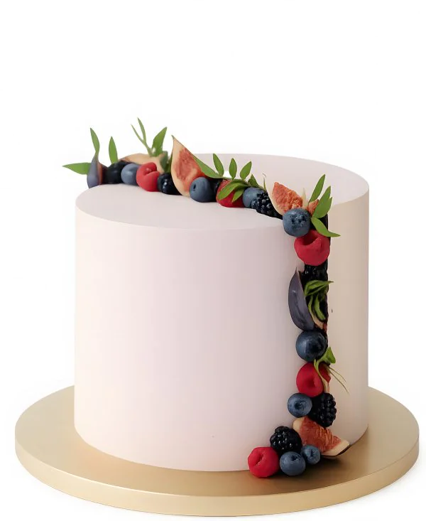 Велюровый торт с ягодным ассорти и инжиром Фото